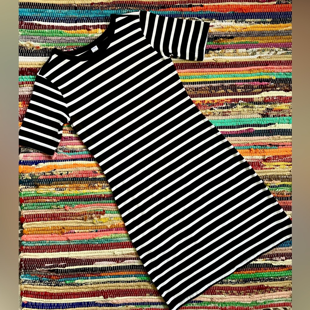 Old Navy ~ Striped t-shirt mini dress